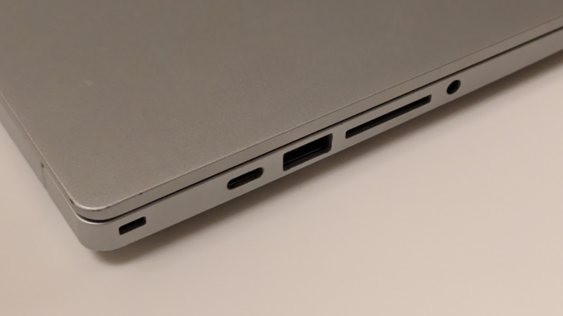 オススメの中古ノートパソコンmouse daiv 4p